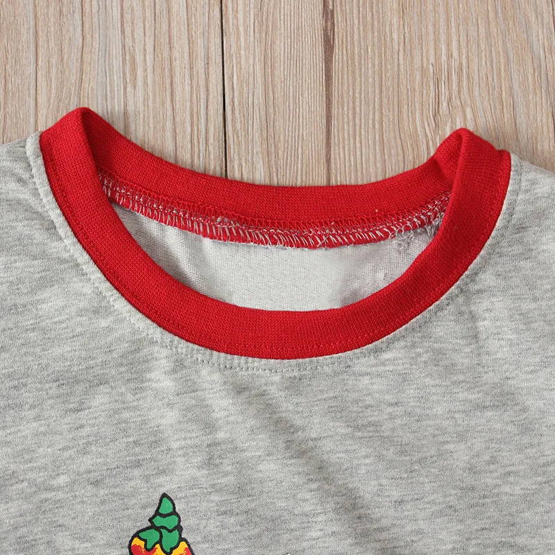 Pyjama gris imprimé père noël  - Baby Clothing Set avis et prix