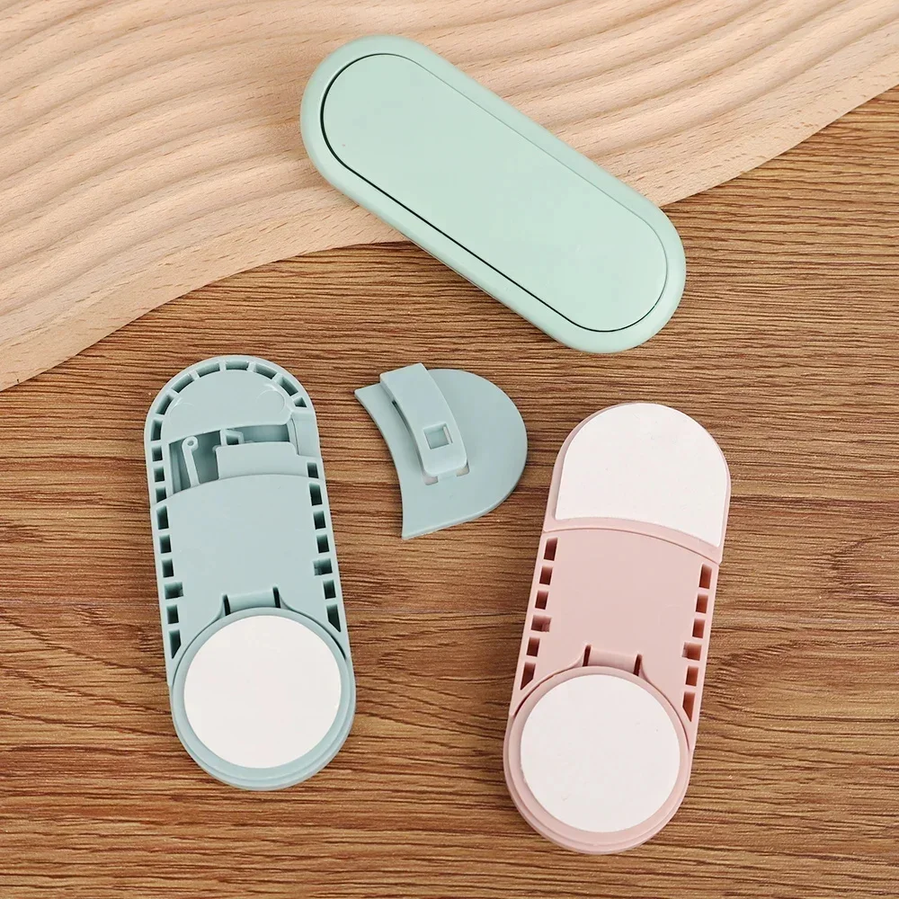 Loquet de sécurité pour enfant - Baby Clothing Cupboard avis et prix