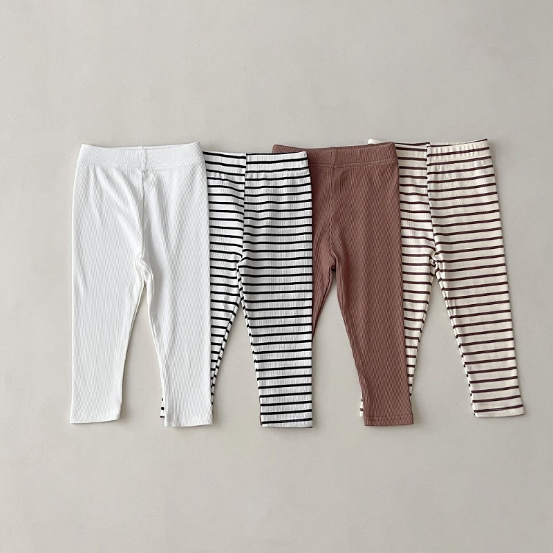Vêtements pour bébés de 0 à 6  - Baby Clothing Deals avis et prix